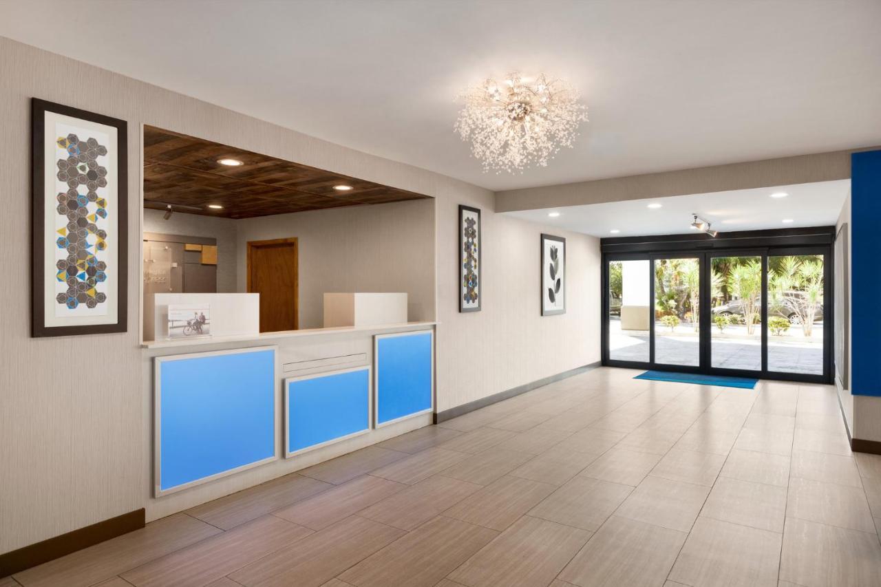 Holiday Inn Express Vero Beach-West I-95 By Ihg Kültér fotó