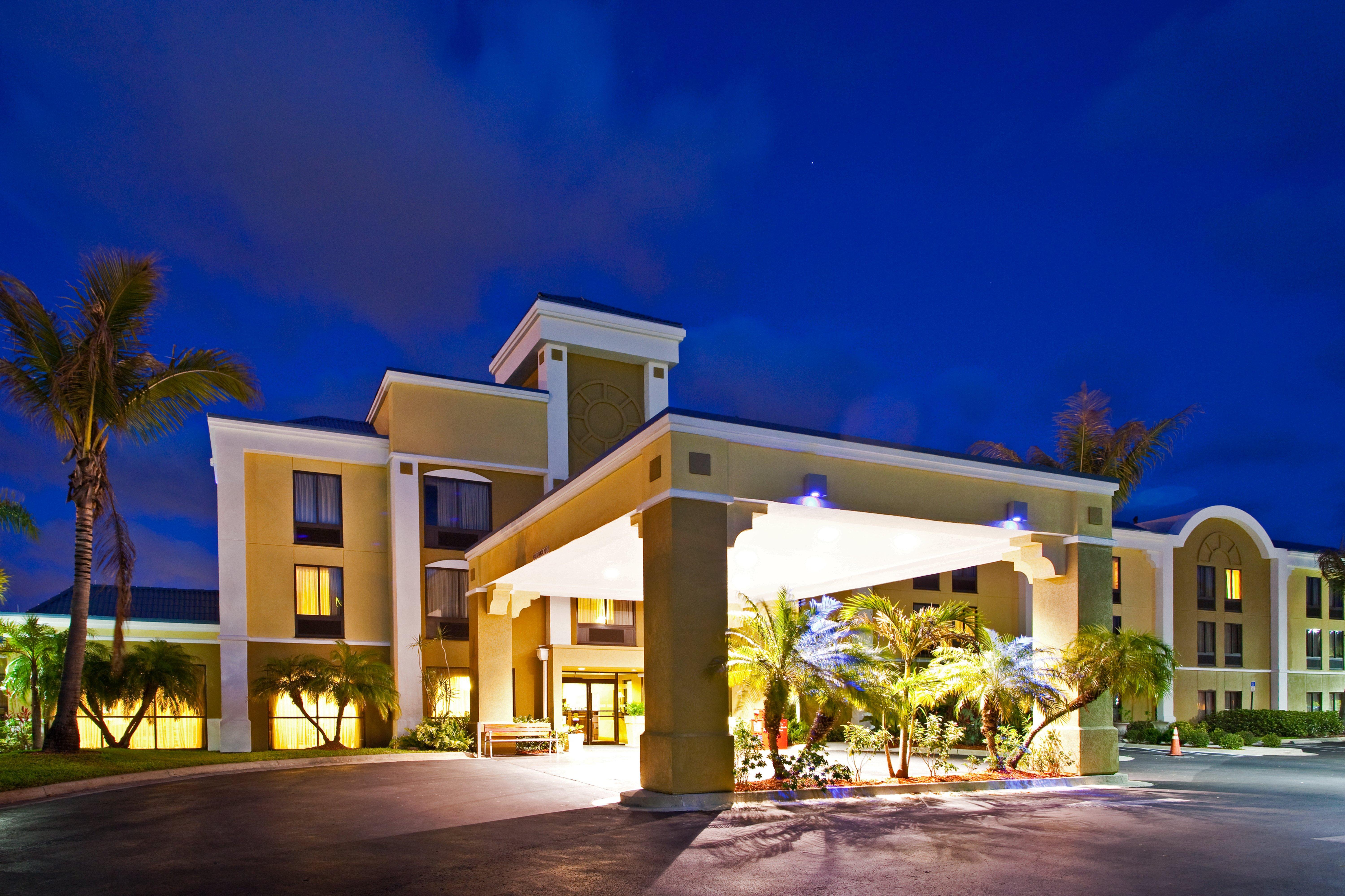 Holiday Inn Express Vero Beach-West I-95 By Ihg Kültér fotó