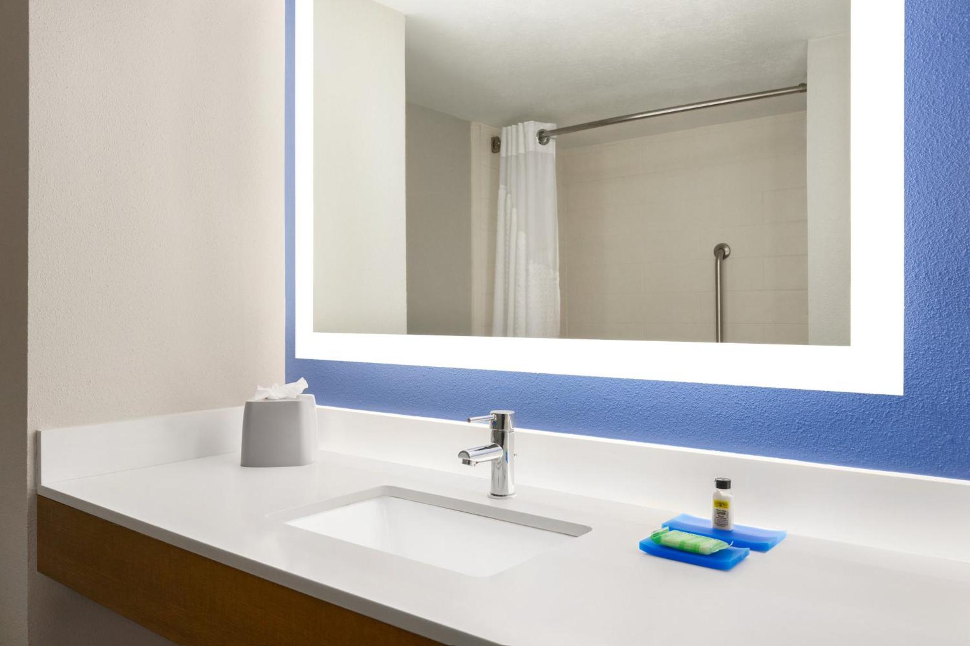 Holiday Inn Express Vero Beach-West I-95 By Ihg Kültér fotó