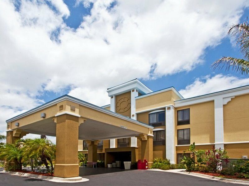 Holiday Inn Express Vero Beach-West I-95 By Ihg Kültér fotó
